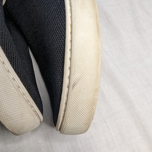 Navy Woman's Rothys Size 7-8.5 Rothys Original Slip On Sneaker - Picture 10 of 14